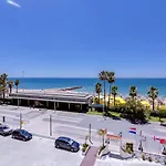 York - Sea View - *